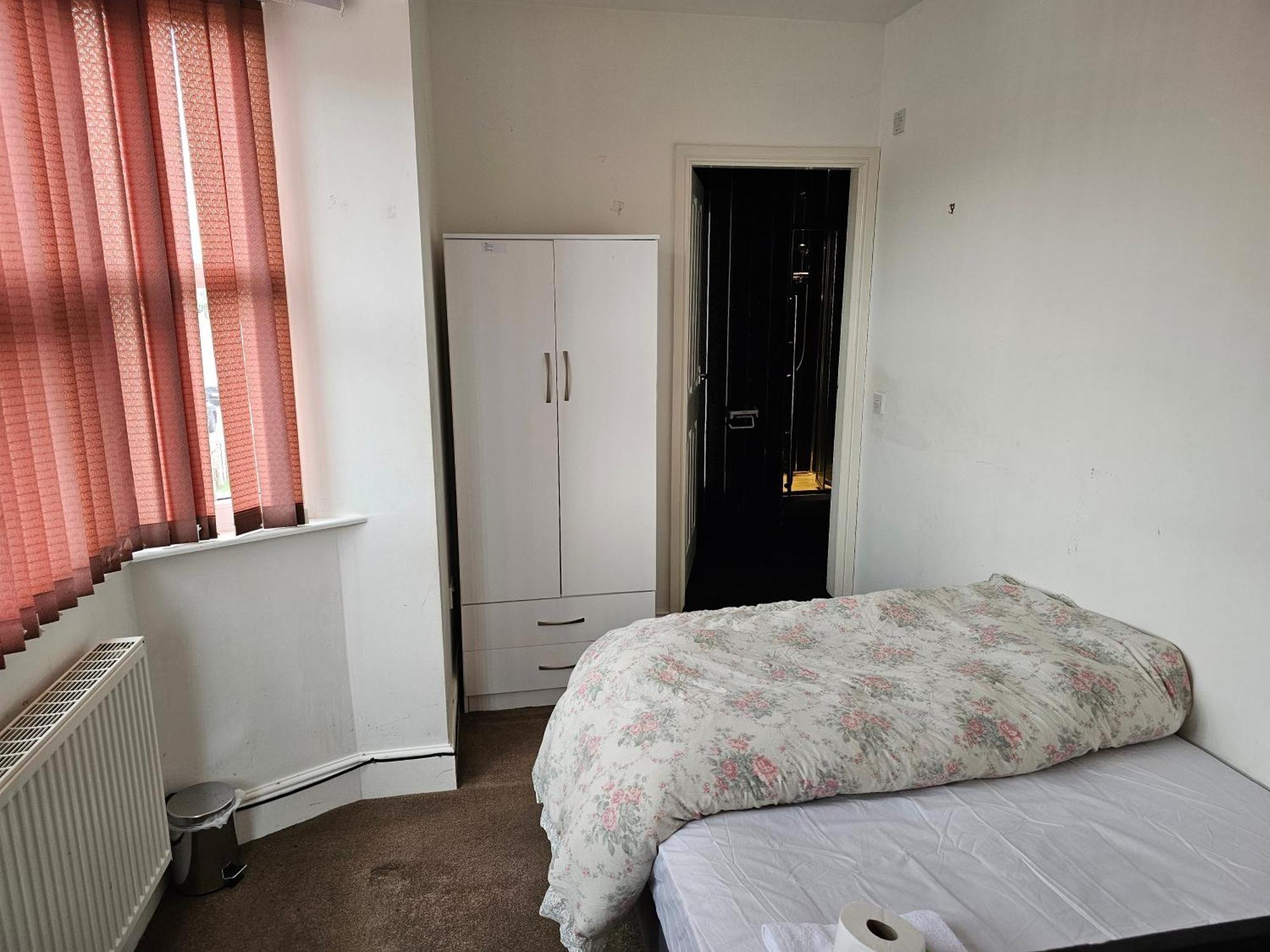 Available Rooms At Buckingham Road Донкастер Екстер'єр фото
