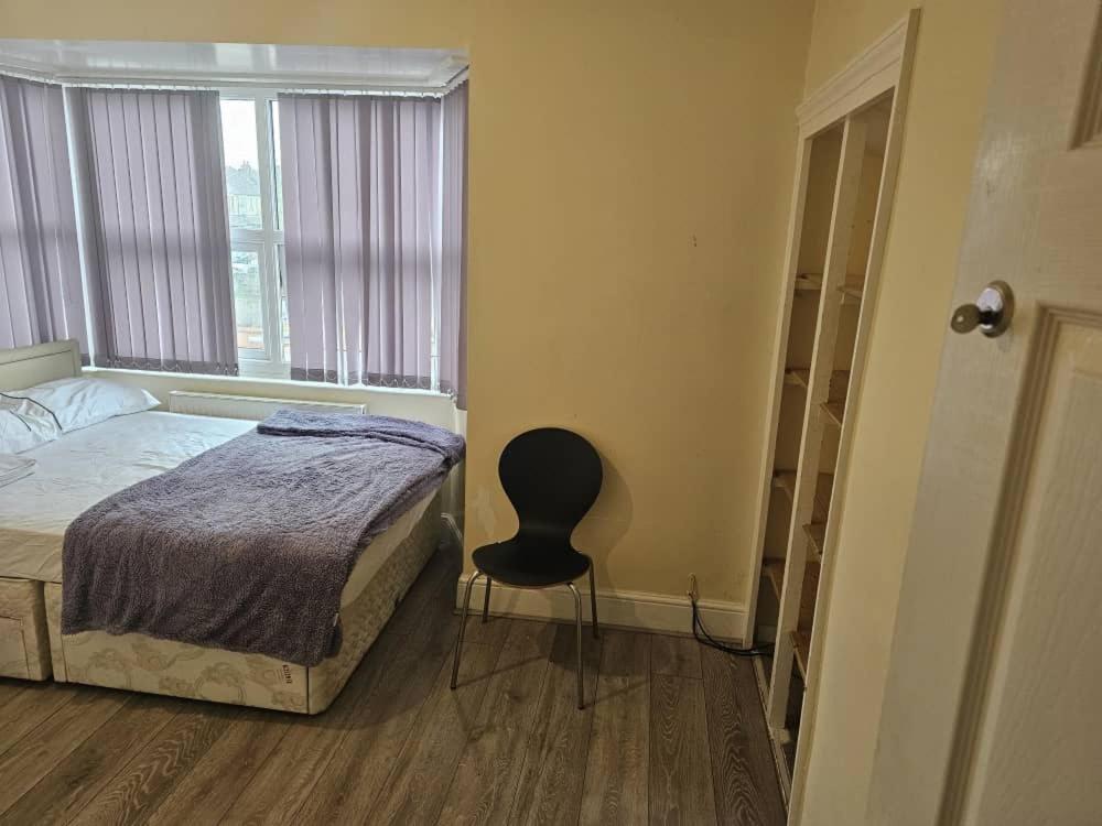 Available Rooms At Buckingham Road Донкастер Екстер'єр фото